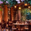 Los jardines, terrazas y decks de Mendoza